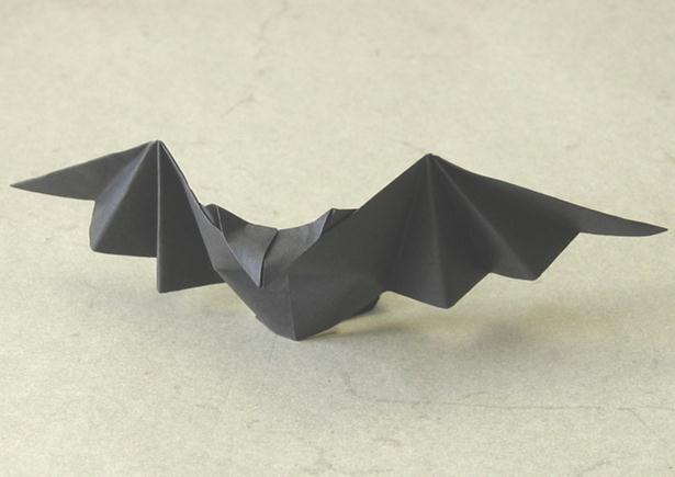 万圣节折纸蝙蝠的折纸视频教程手把手教你翅膀会动的折纸蝙蝠