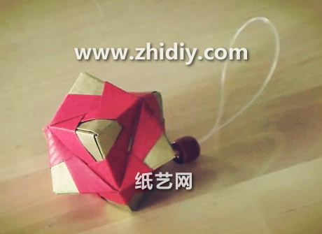 圣诞节手工折纸大全之圣诞节装饰小球的折法视频教程