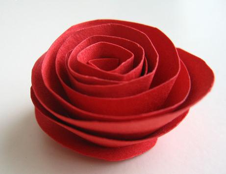简单卷纸玫瑰花的折法教程手把手教你制作简单的卷纸玫瑰