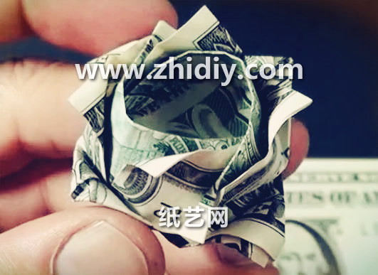 人民币手工折纸玫瑰花的折法教程教你人民币折纸