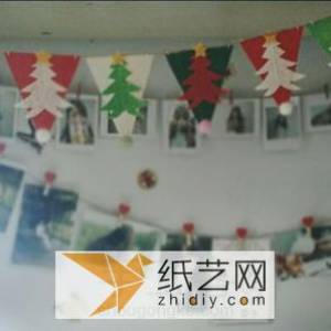 圣诞节的时候用不织布制作成圣诞树小彩旗装饰的教程