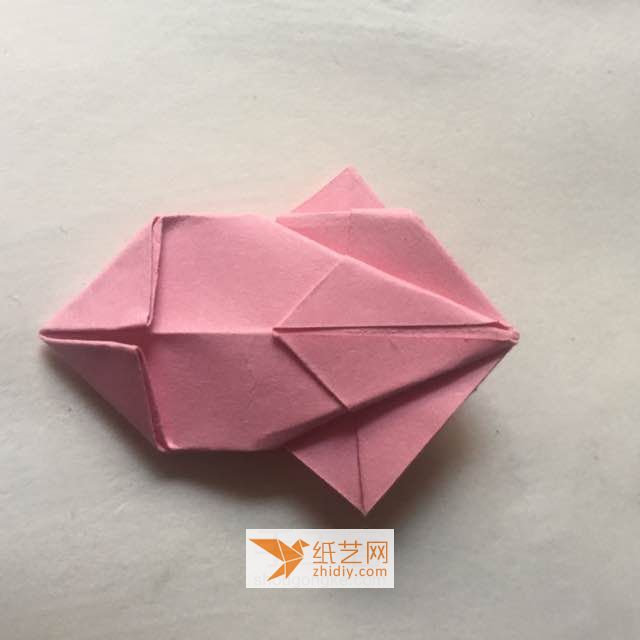 （纸花系列三十四）一款立体纸花的折法 第13步