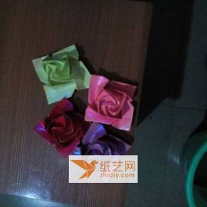 我也来展示下我的折纸玫瑰花教程