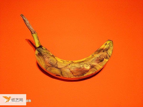利用香蕉制作个性创意的超越食物范畴的艺术品