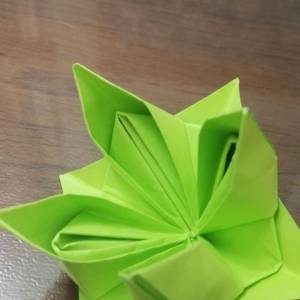 新年装饰纸艺花系列之折纸水仙花的制作教程