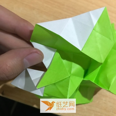 折り紙-折纸•玫瑰II 第33步