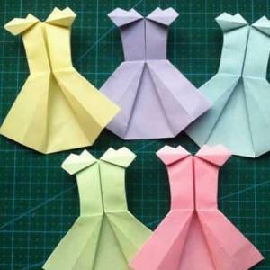 一款简单的儿童折纸裙子的折叠方法图解教程