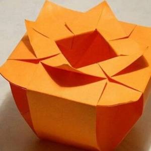 看起来比较复杂的手工折纸制作花盆的图解步骤教程