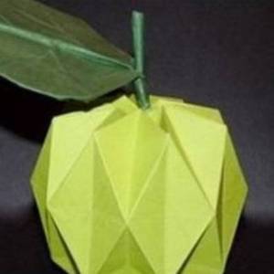 立体折纸青苹果的手工制作方法教程
