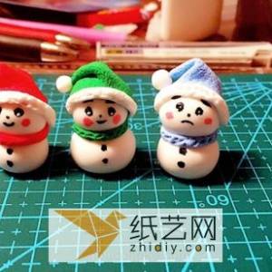 圣诞节礼物可以用超轻粘土制作小雪人