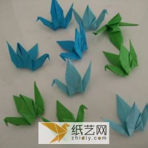 折纸DIY制作的七夕情人节礼物——折纸千纸鹤