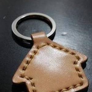 自己制作皮革钥匙扣的手工方法