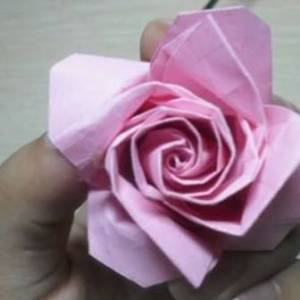 简单易学的折叠玫瑰花方法图解