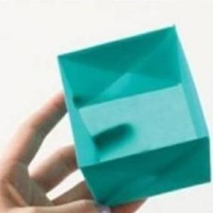 分享一下如何折叠方形纸盒的方法图解教程