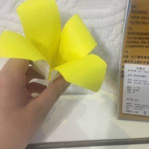 手把手教你简单立体折纸花 一个好看的折纸花如何制作
