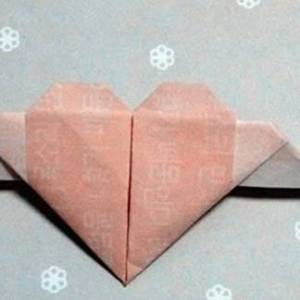 做一些带翅膀纸桃心的折叠方法