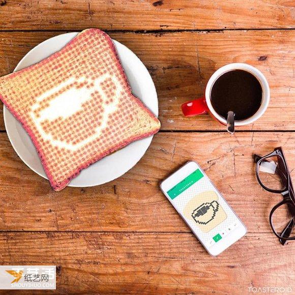 Toasteroid 智能烤面包机展示 一指烙印出金黄蜜语