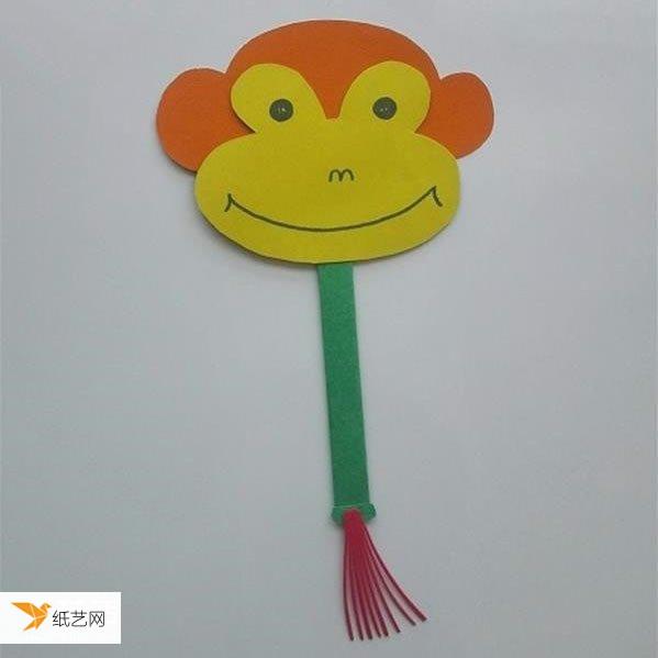 利用卡纸手工制作幼儿园猴子扇子的方法图片