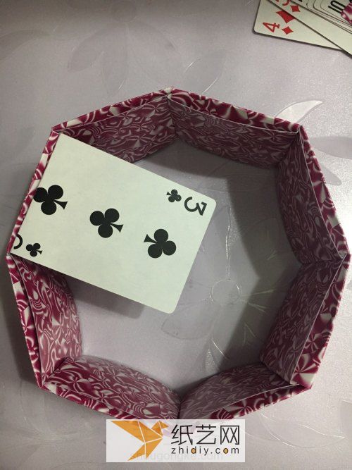 扑克牌八角收纳盒 第17步
