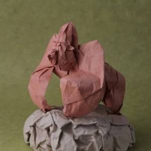 阮洪强演示的猩猩折纸教程—制作逼真金刚的详细折法图解