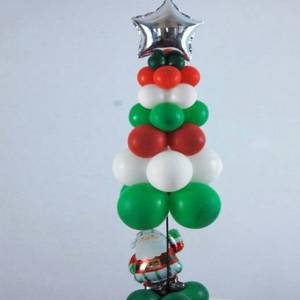 使用气球自制圣诞树的方法图解