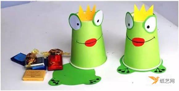 使用用过的一次性纸杯手工制作青蛙王子的教程图解