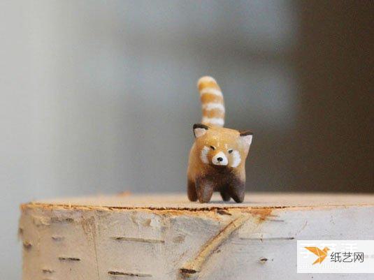 使用粘土制作的超小可爱动物玩偶造型作品