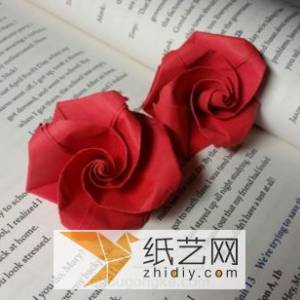 折纸玫瑰花最简单的折法 很容易学会的纸玫瑰教程