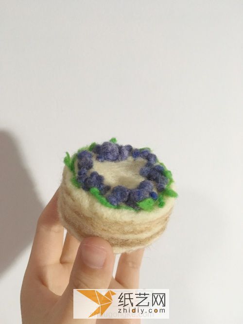 【羊毛毡教程】森系蓝莓蛋糕 第6步