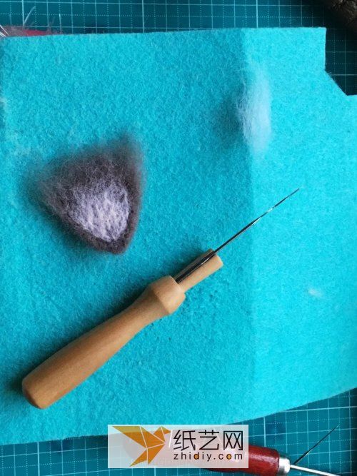 「槿时」羊毛毡灰色植毛猫咪制作教程 第6步