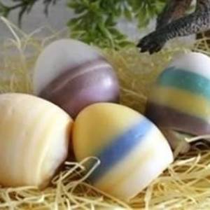 自己亲手制作的彩颜色鸡蛋造型手工皂方法图解