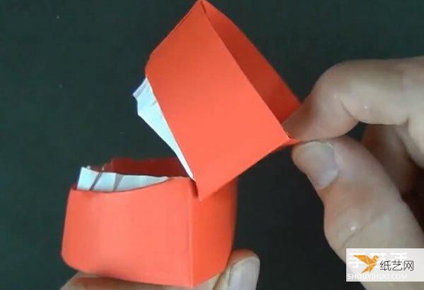 非常搞笑的可以动的嘴巴玩具折叠方法图解