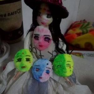 万圣节洋娃娃面具制作方法