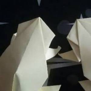 儿童使用折纸折叠简单立体青蛙的步骤图解