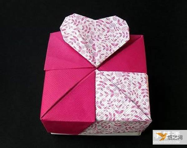 带着爱心纸盒的情人节包装盒折叠步骤图解