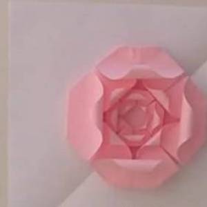 组合样式扁平玫瑰花的折法图解教程