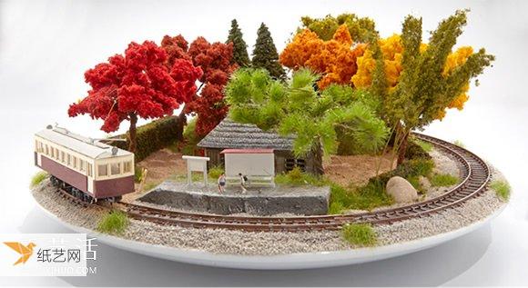 火车成功驶进盆栽 日本Bonrama制造的盆栽风铁道模型
