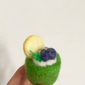 羊毛毡新手可以尝试这个抹茶小蛋糕制作教程