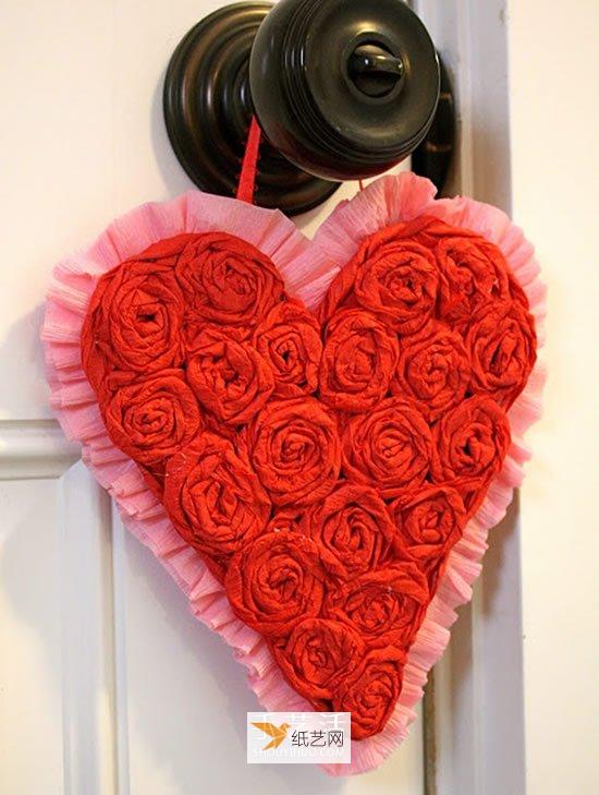 使用皱纹纸制作情人节玫瑰花挂饰的方法