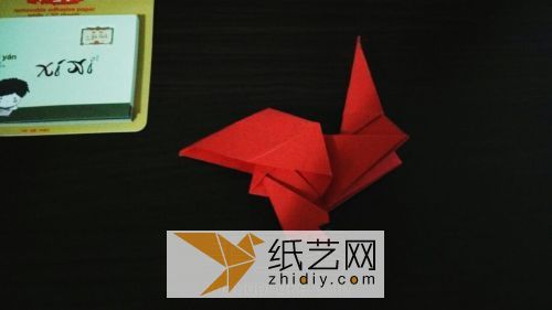 立体大公鸡折纸教程 第21步