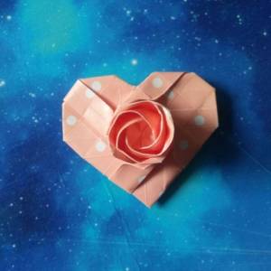 超美情人节折纸玫瑰花爱心制作教程