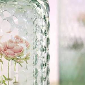 散发朦胧文艺美感的OP-vase手工玻璃花罩