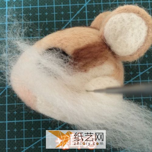 【招耳猫】羊毛毡教程之松鼠胸针 第25步