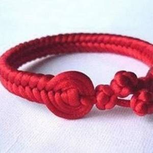 中国风红绳手链编织方法教程图解