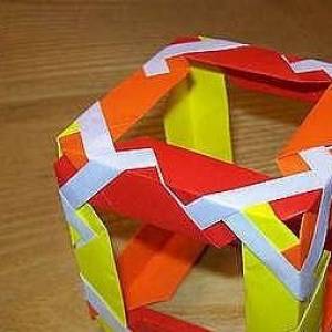 使用折纸折叠魔方的方法图解