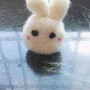包教包会的羊毛毡DIY小兔子玩偶教程