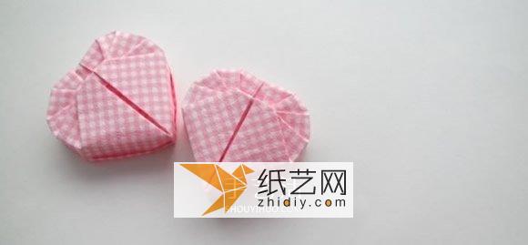 情人节折纸爱心礼盒的制作教程图解