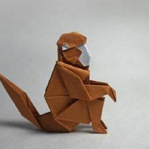 折叠蹲坐着的立体折纸猴方法图解教程
