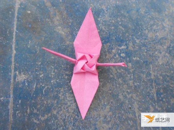 和大家人分享怎么折叠玫瑰千纸鹤的步骤图解