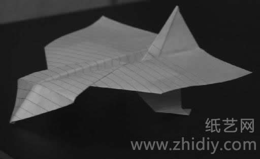 斜头滑翔纸飞机制作教程完成图